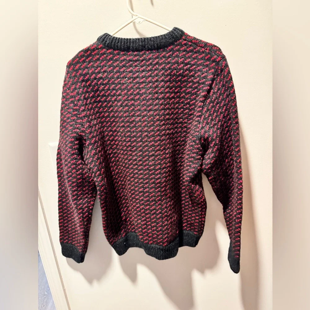 L.L. Bean Men’s Wool Sweater in Red and Black - Picture 3 of 3